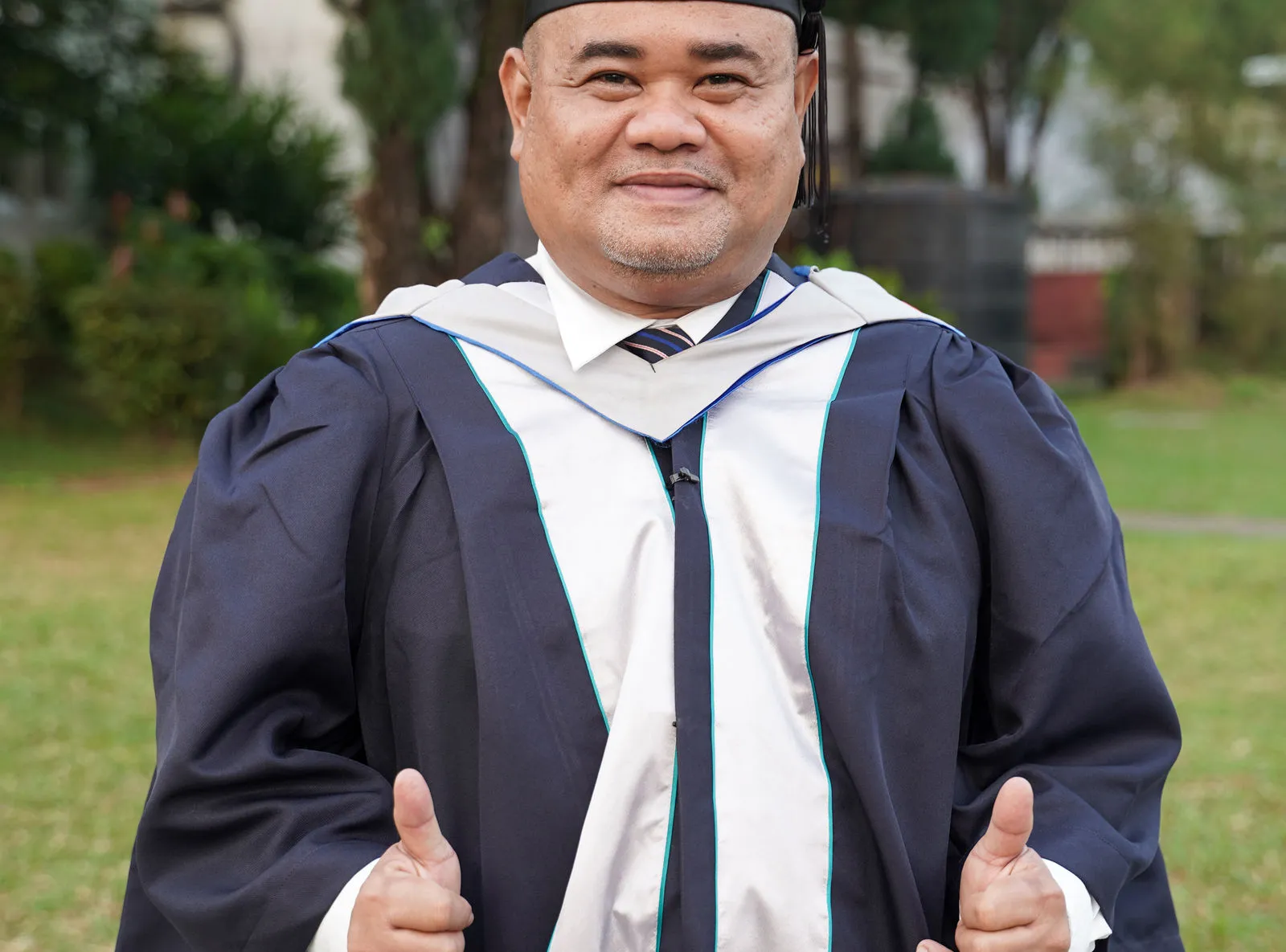 Bangga di hari graduasi